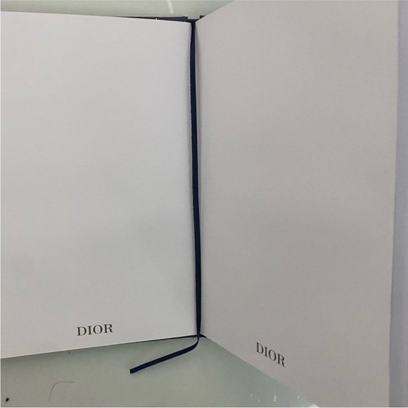 Dior gift note book - Picture 4 of 5